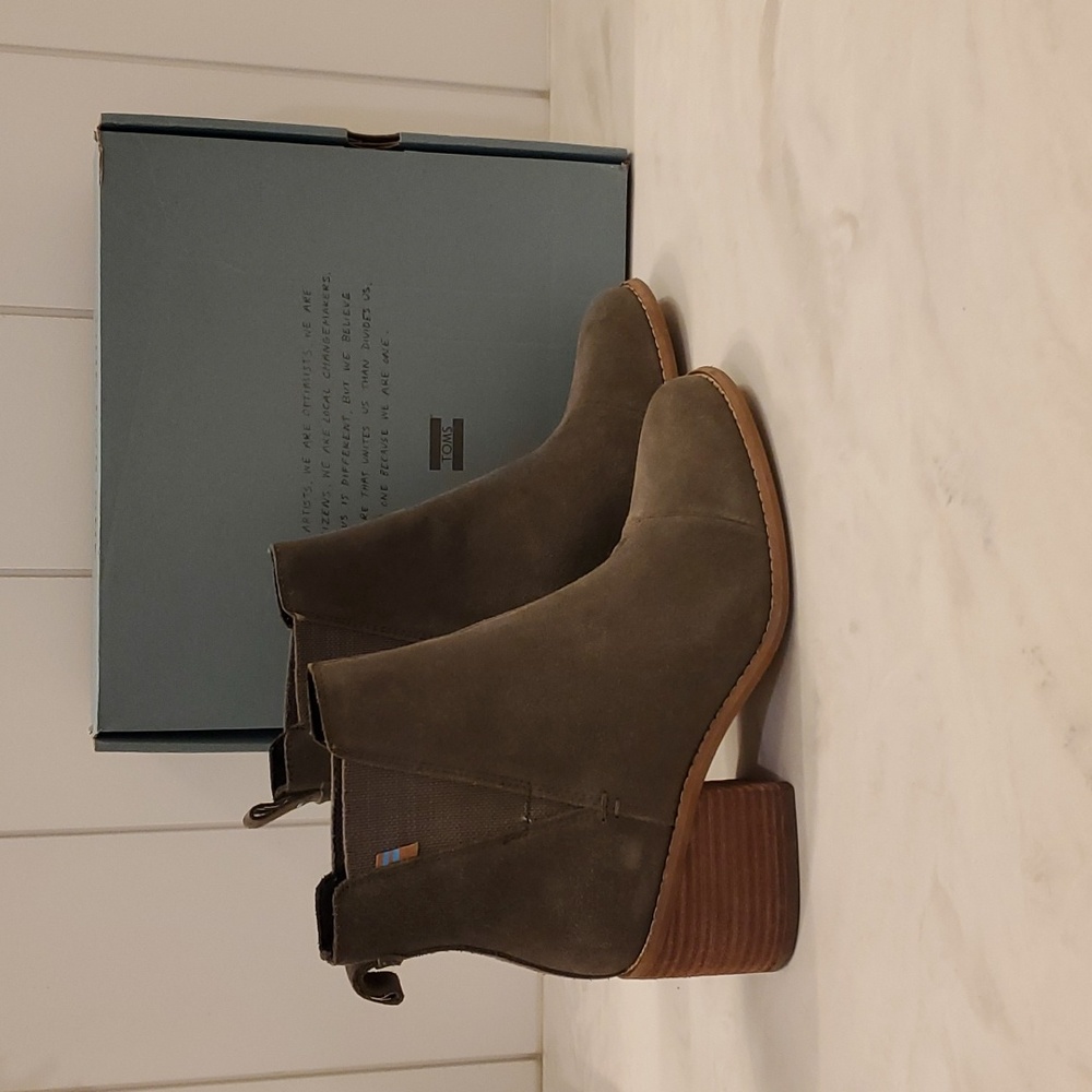 Tom's Esme Suede Boot